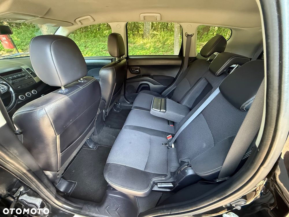 Peugeot 4007 - 7