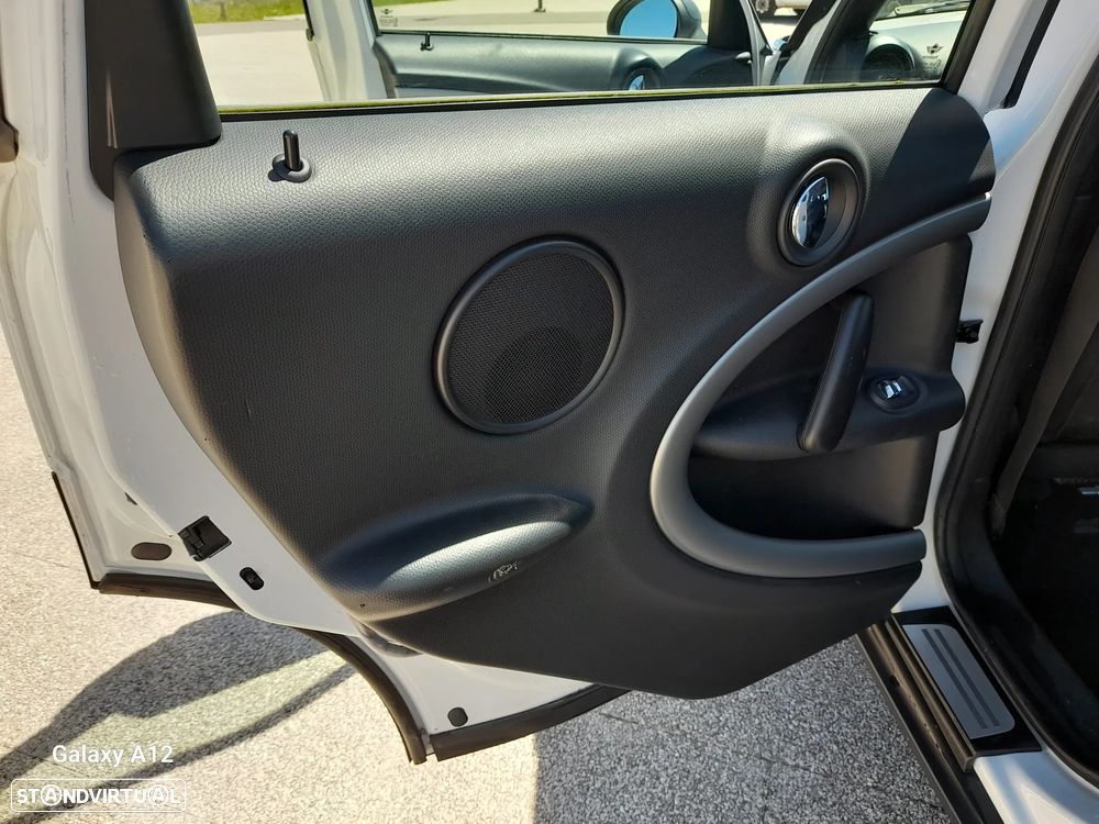 MINI Countryman One D - 11