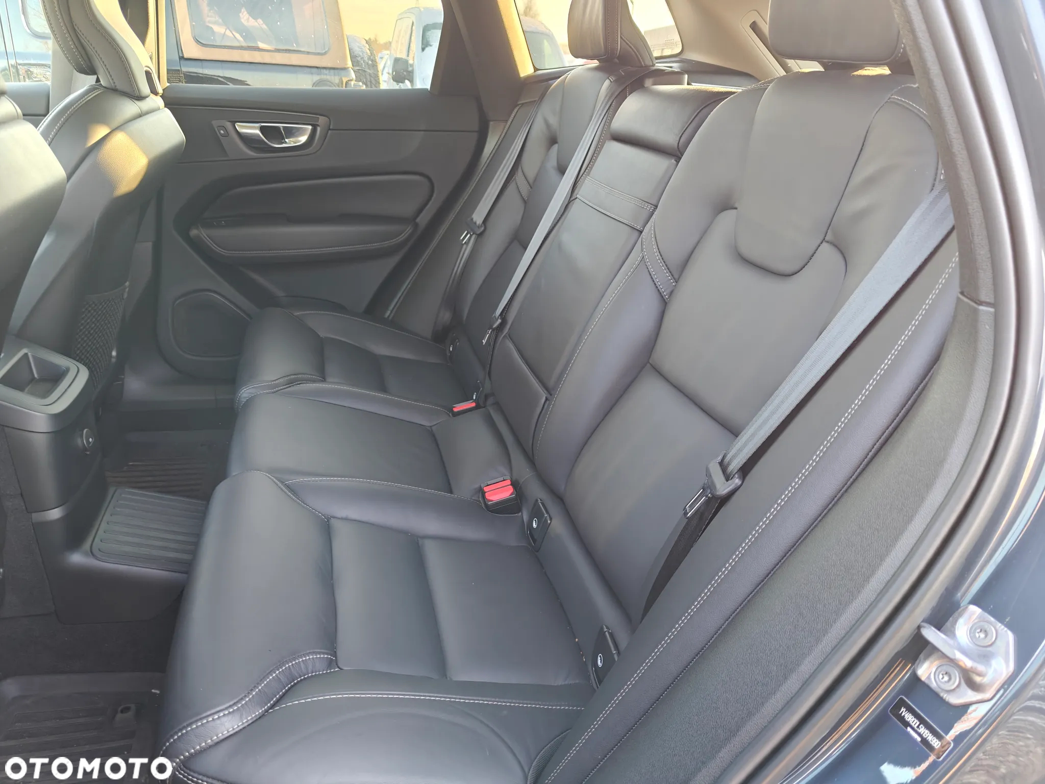 Volvo XC 60 T8 Plug-In Hybrid AWD Inscription - 13