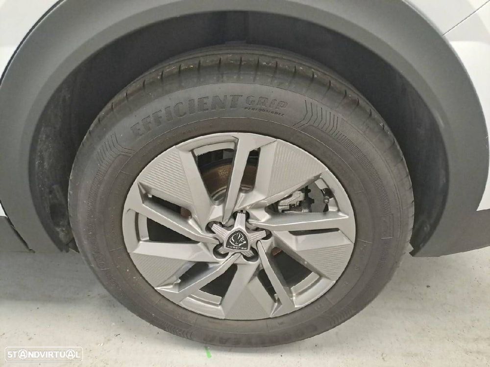 Peugeot 408 1.2 Hybrid Allure e-DCS6 - 11