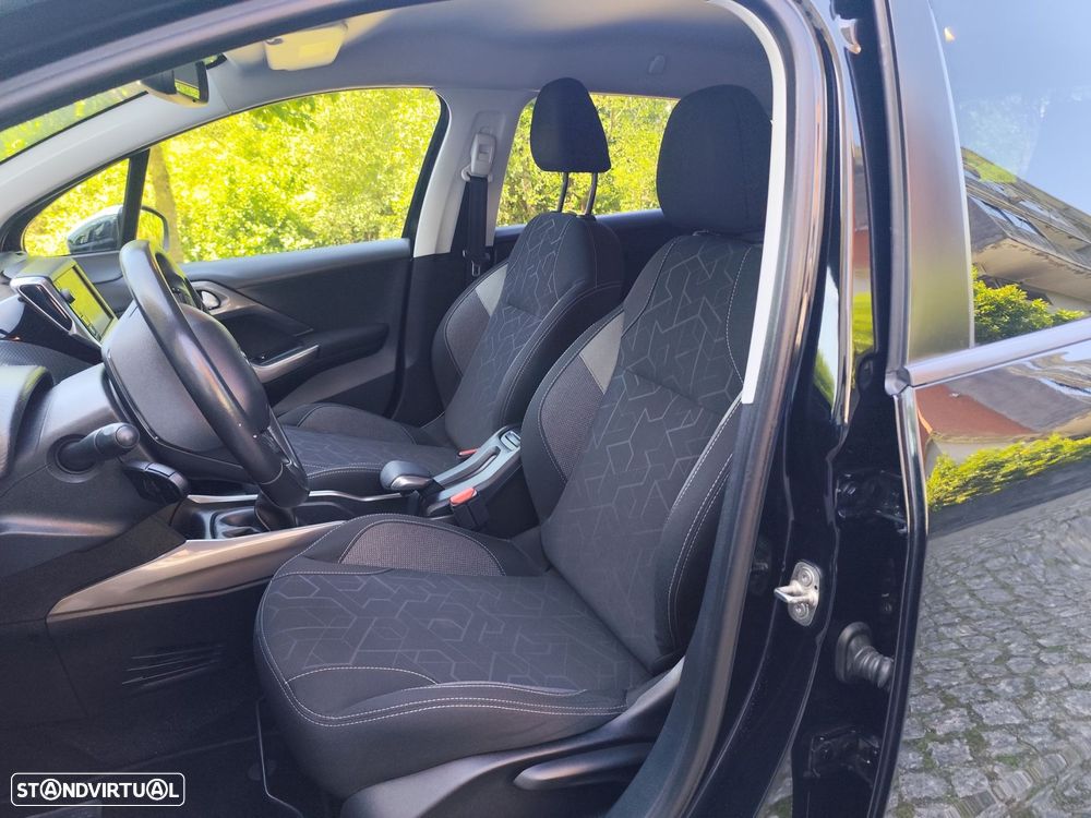 Peugeot 2008 1.6 BlueHDi Style - 22
