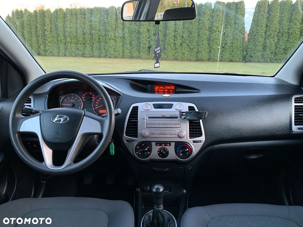 Hyundai i20 - 13