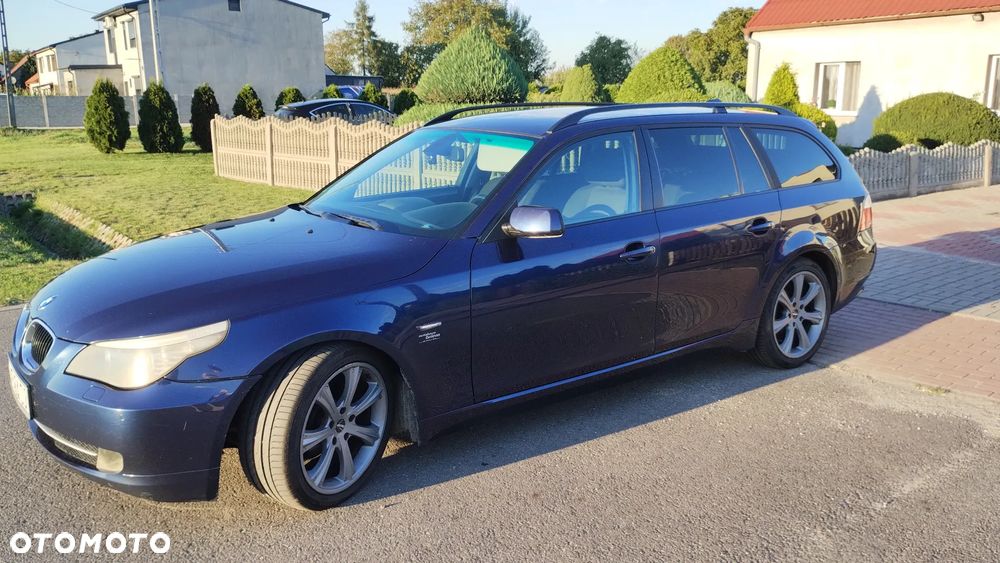 BMW Seria 5 520d Touring - 3