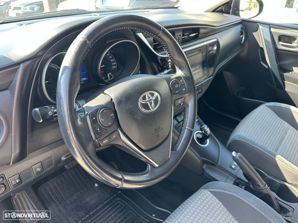 Toyota Auris - 22