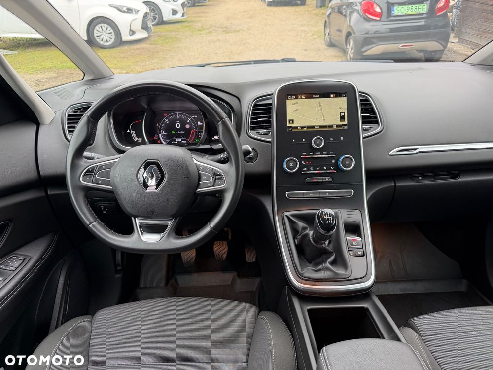 Renault Scenic - 21