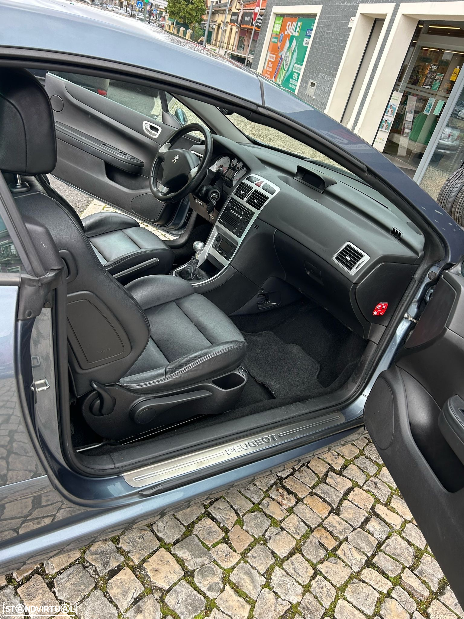 Peugeot 307 CC 1.6 - 12