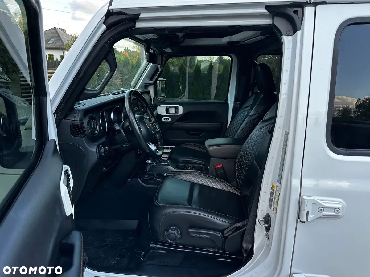 Jeep Gladiator - 24