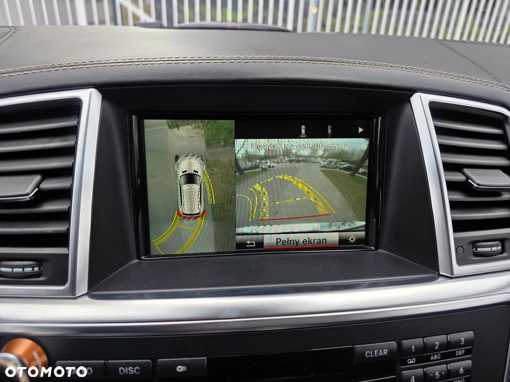 Mercedes-Benz ML 63 AMG 4-Matic - 13