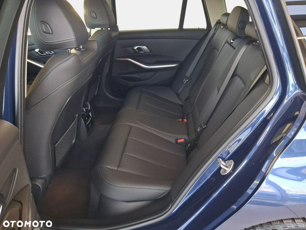 BMW Seria 3 - 12