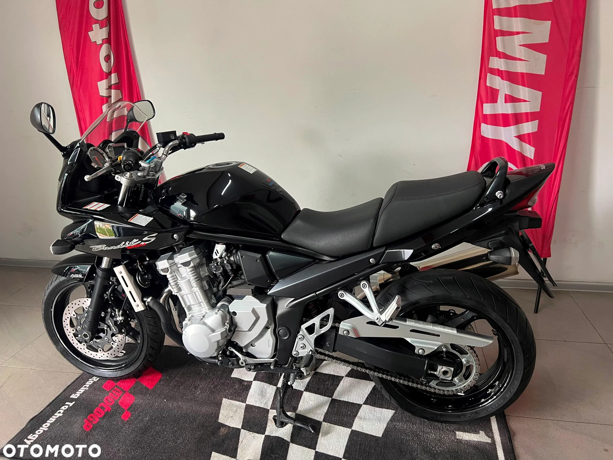 Suzuki Bandit - 11