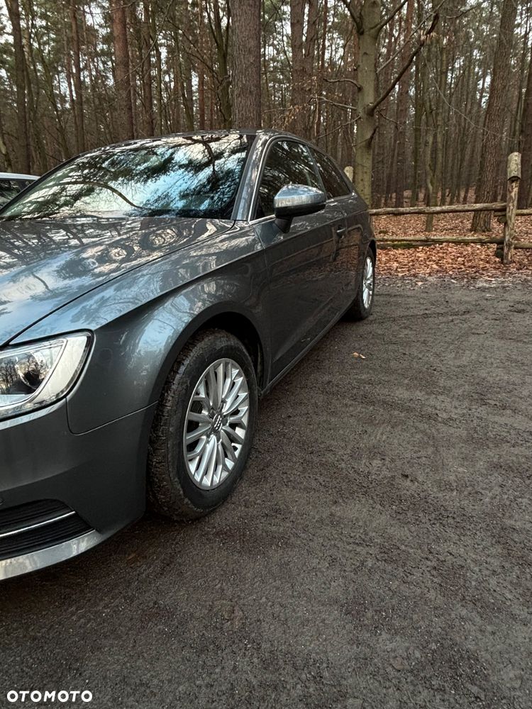 Audi A3 3-drzwiowe 1.8 TFSI Ambiente S tronic - 5