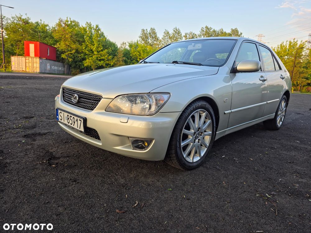 Lexus IS 200 Prestige - 25