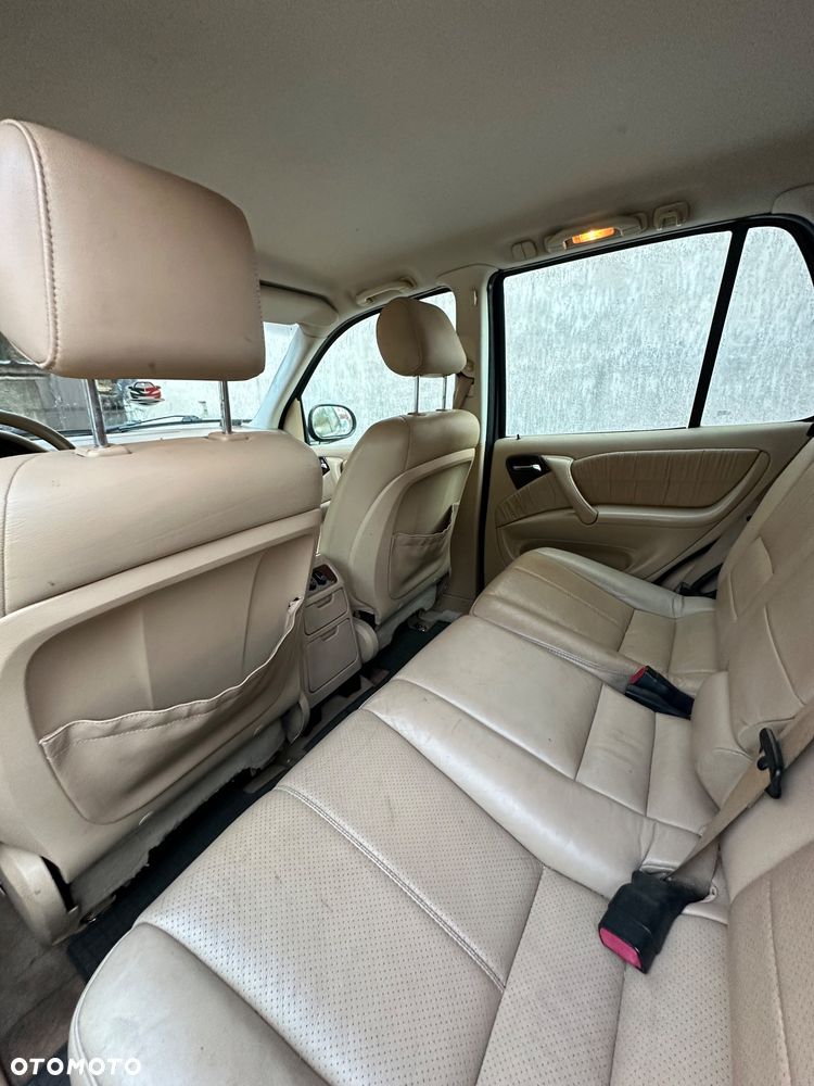 Mercedes-Benz ML - 2