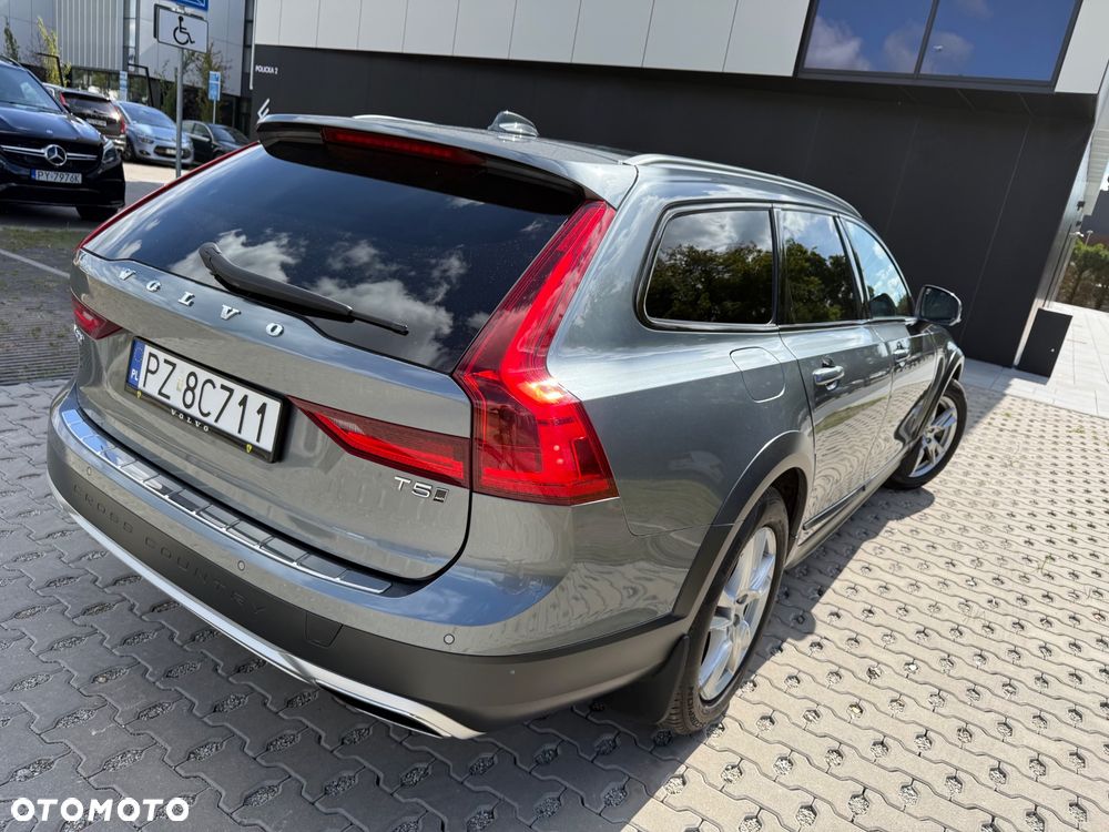 Volvo V90 Cross Country T5 AWD Pro - 22
