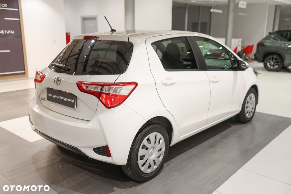 Toyota Yaris - 7