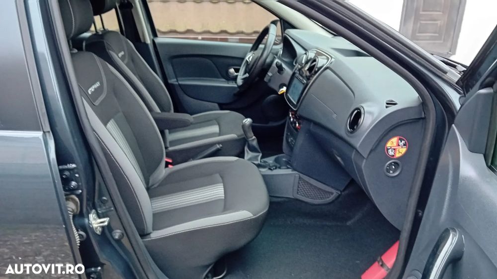 Dacia Sandero Stepway TCe 90 (S&S) Celebration - 8