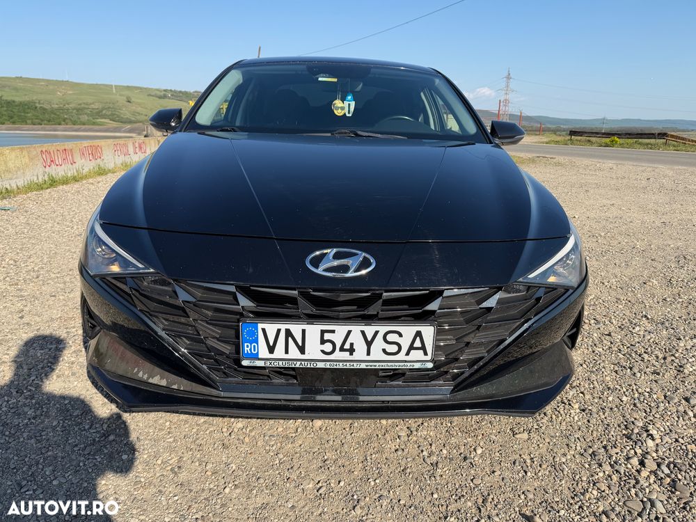 Hyundai Elantra 1.6 l 123 CP 6MT Highway - 10