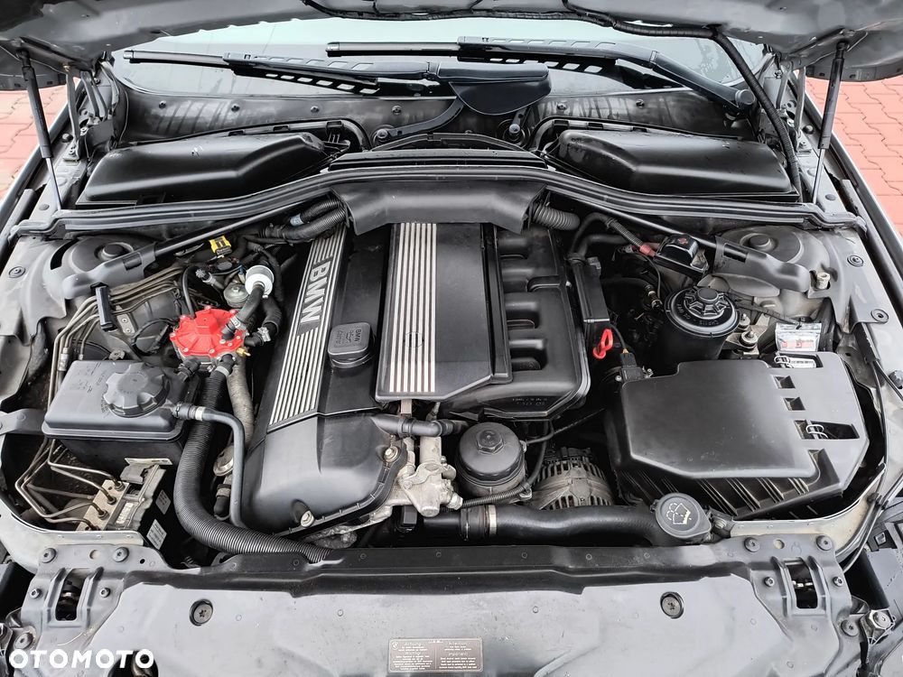 BMW Seria 5 - 36