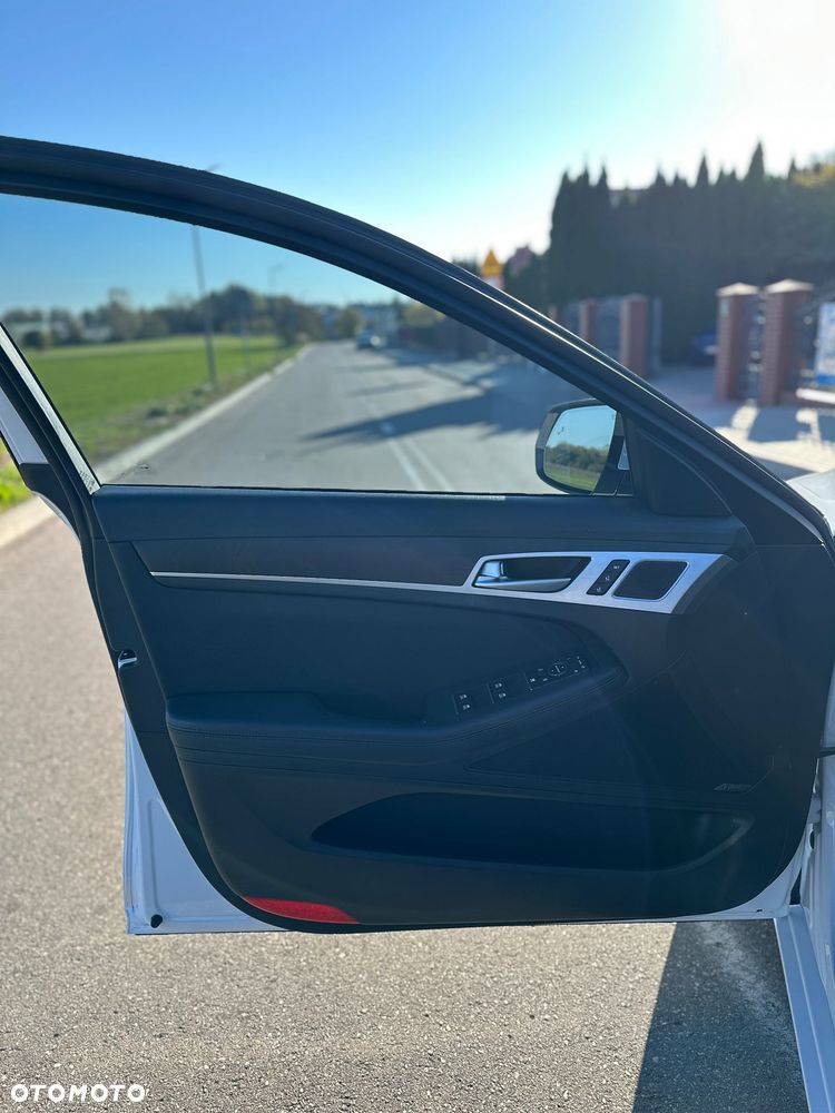 Genesis G80 - 7