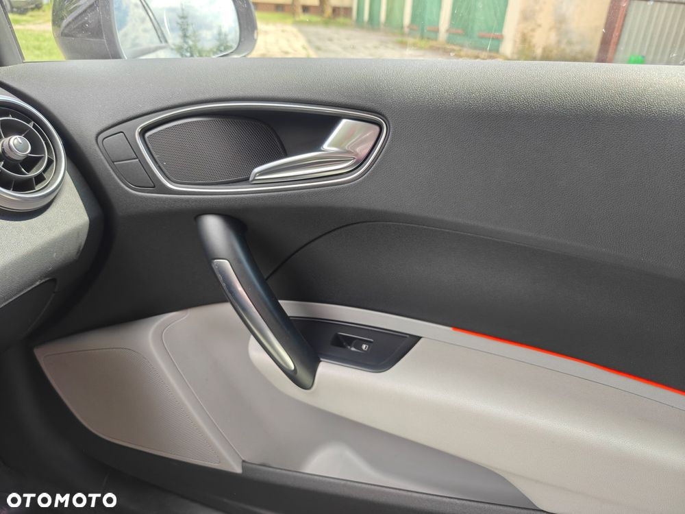 Audi A1 1.6 TDI S line edition - 18