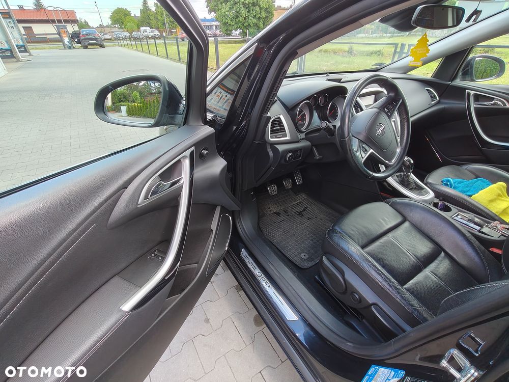 Opel Astra 1.4 Turbo Cosmo - 27