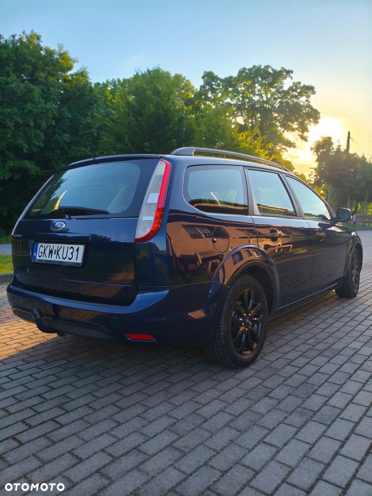 Ford Focus 1.6 Ambiente EU5 - 9
