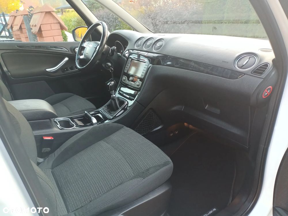 Ford Galaxy 2.0 TDCi Ghia - 13