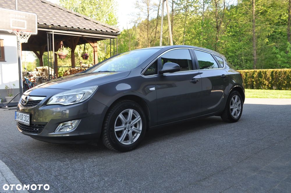 Opel Astra 1.4 Turbo Cosmo - 13