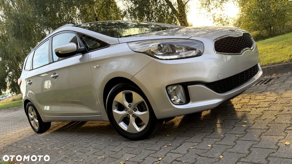 Kia Carens 1.6 GDI L - 13