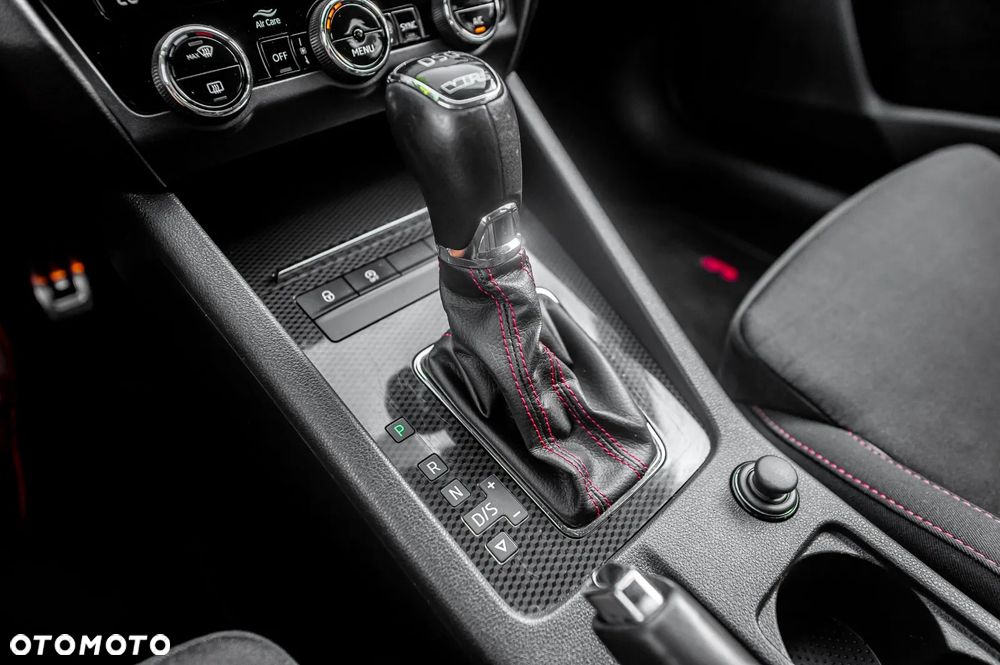 Skoda Octavia 2.0 TDI 4x4 DSG RS - 34