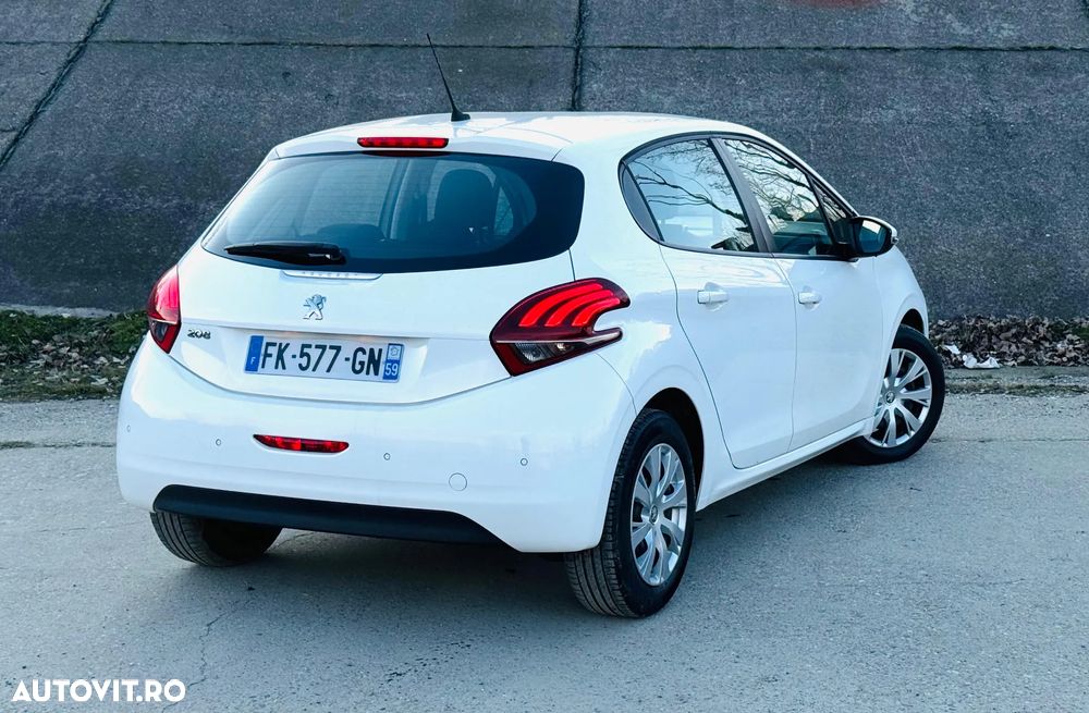 Peugeot 208 PureTech 82 Active - 8