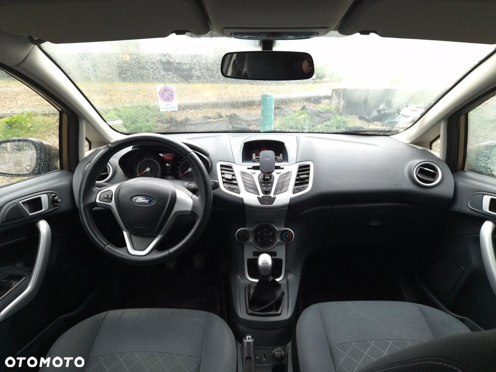 Ford Fiesta 1.25 Trend EU5 - 6