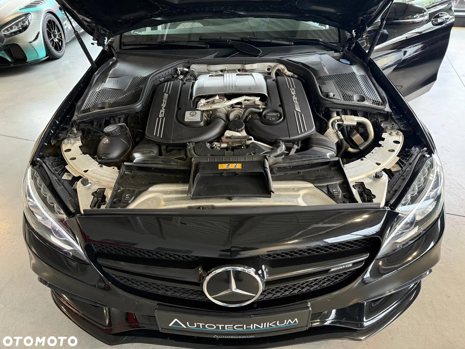 Mercedes-Benz Klasa C 63 S AMG 9G - 31