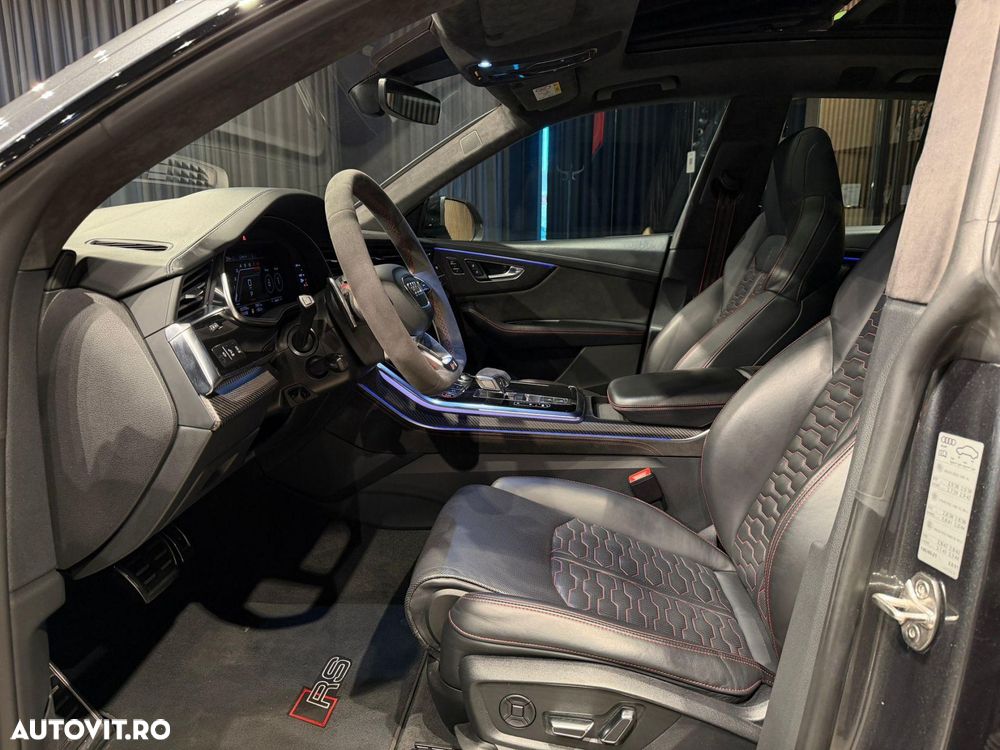 Audi RS Q8 - 21