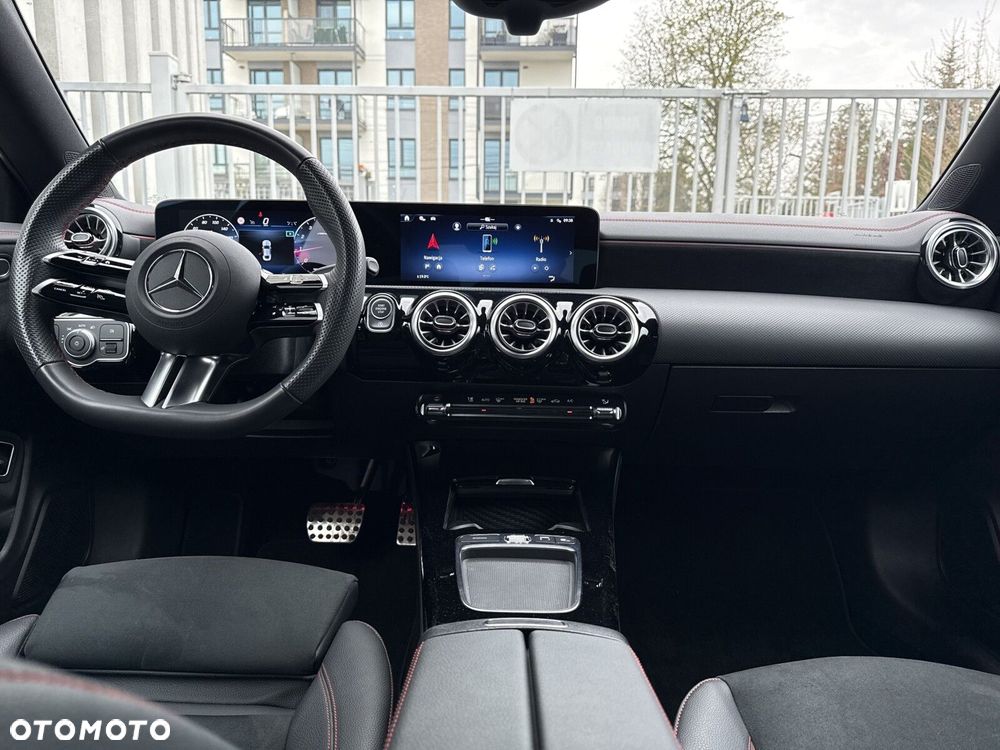 Mercedes-Benz CLA - 14