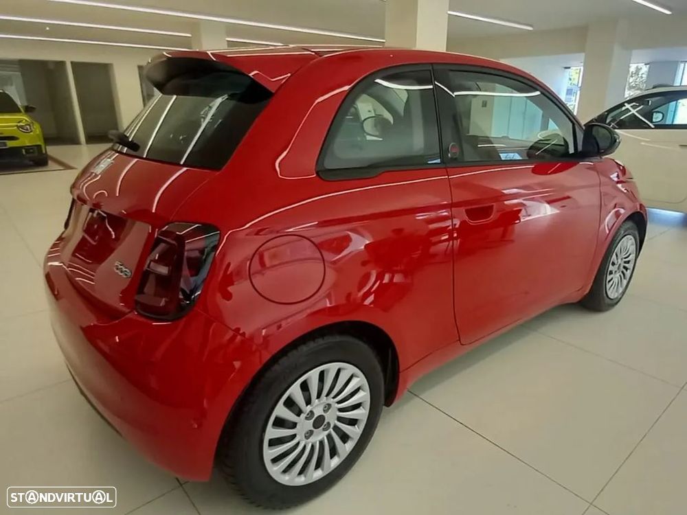 Fiat 500e (RED) - 5