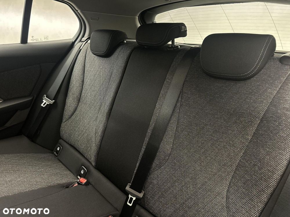 BMW Seria 1 - 18