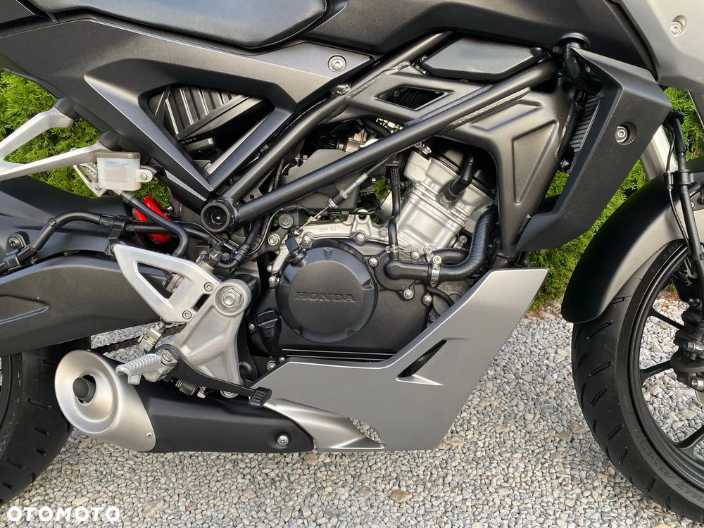 Honda CB - 9