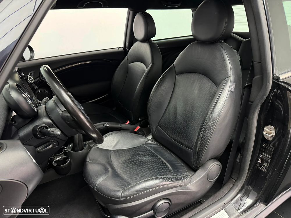 MINI 3 Portas Cooper D - 9