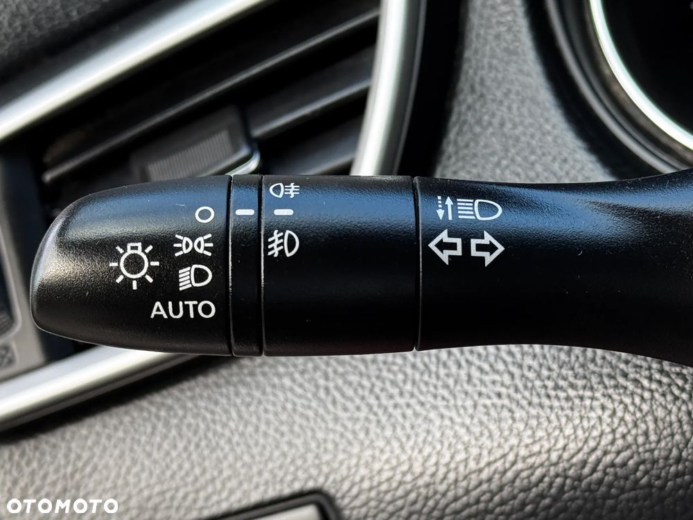 Nissan Qashqai 1.5 dCi N-Connecta - 21