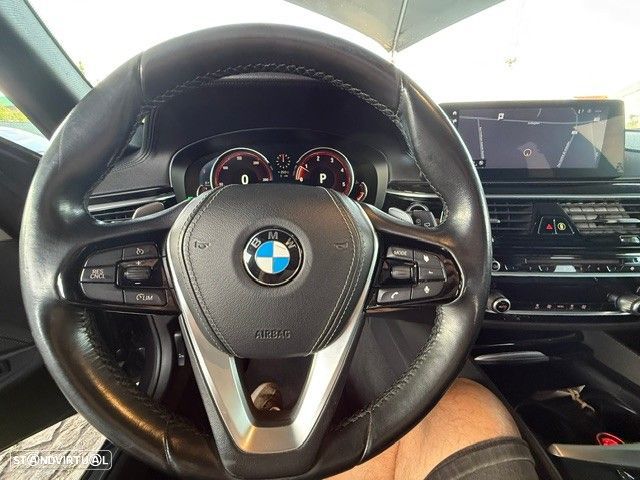 BMW 520 d Line Luxury Auto - 4
