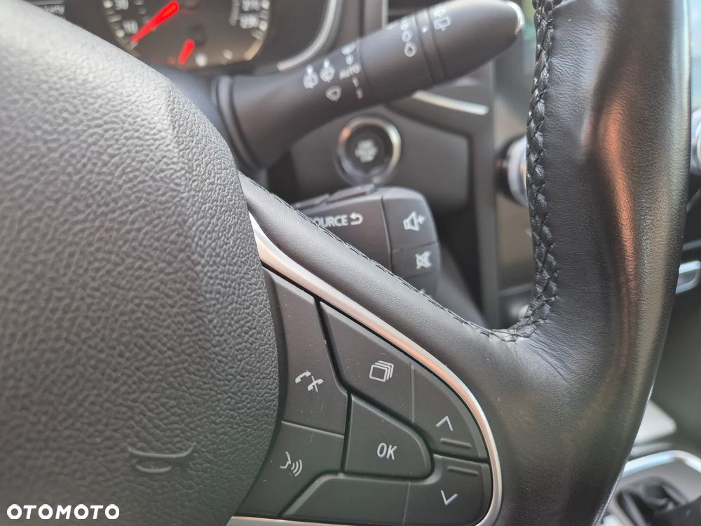 Renault Megane BLUE dCi 115 EDC BUSINESS EDITION - 21