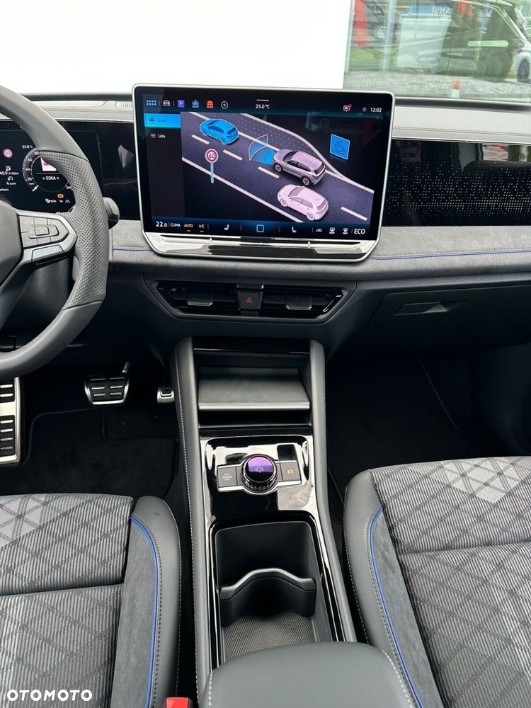 Volkswagen Tiguan - 23