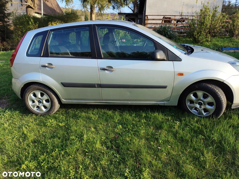 Ford Fiesta 1.4 TDCi Trend - 13