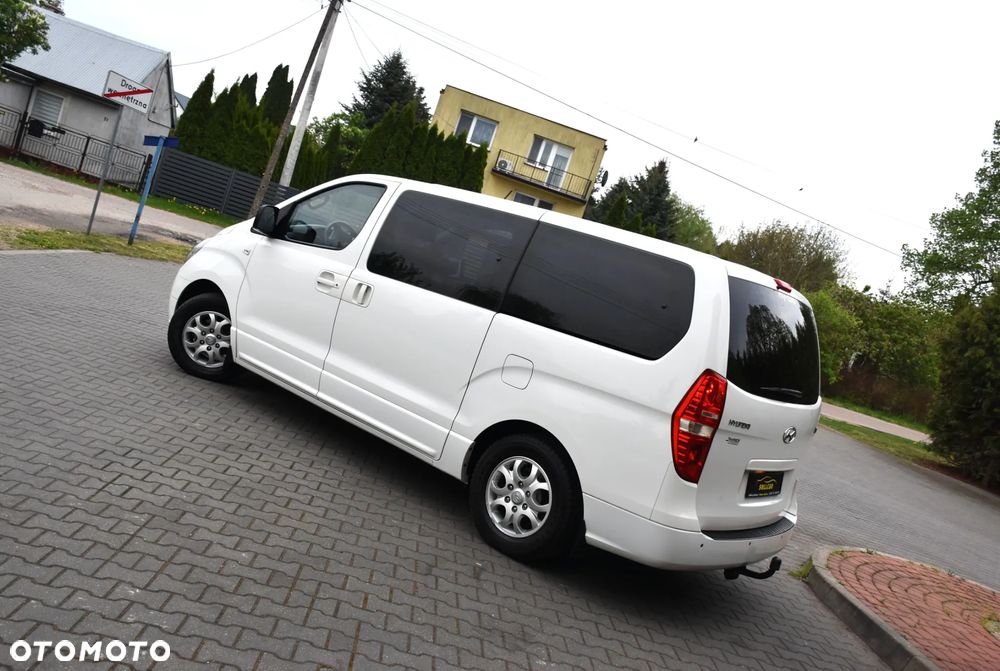 Hyundai H-1 2.5 CRDi Travel Comfort - 3