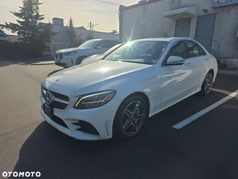 Mercedes-Benz C-Class 2019 photo 3