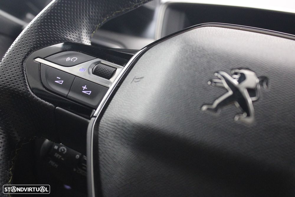 Peugeot 208 1.5 BlueHDi GT - 11