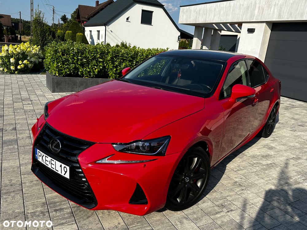 Lexus IS - 12