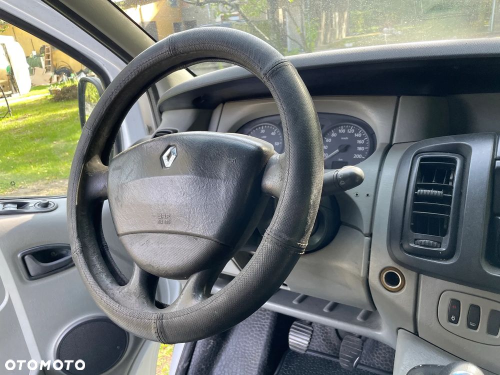 Renault Trafic - 6