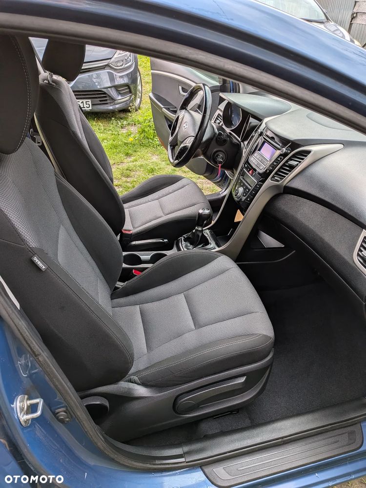 Hyundai i30 1.4 Comfort - 38